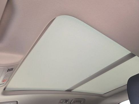New 2026 Volkswagen Taos SE FWD image 20