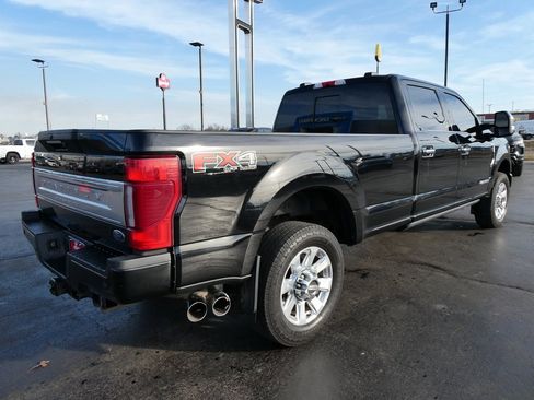 Used 2022 Ford F350 Platinum image 6