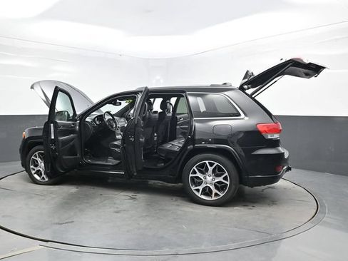 Used 2019 Jeep Grand Cherokee Overland AWD/4WD image 45