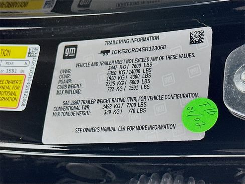 Used 2025 GMC Yukon AT4 w/ AT4 Premium Package image 36