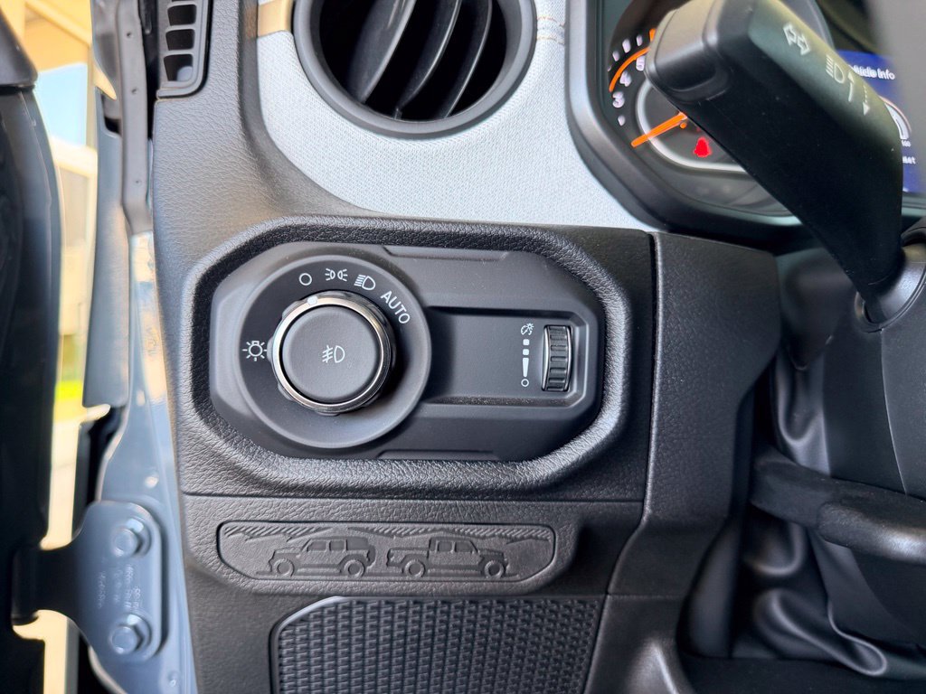 Used 2024 Jeep Wrangler Sport AWD/4WD image 19
