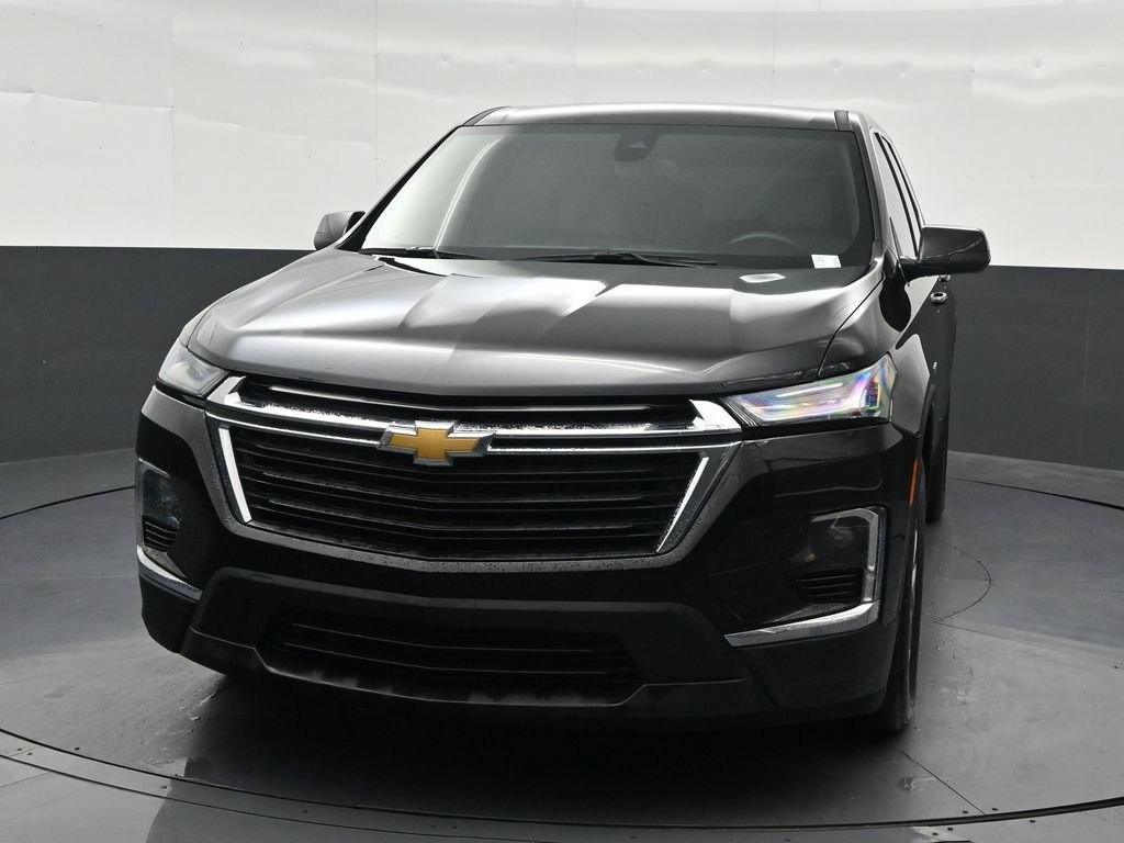 Used 2023 Chevrolet Traverse LS FWD image 9