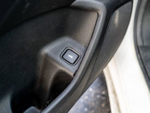 Used 2021 Honda Accord LX image 17