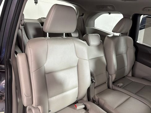 Used 2015 Honda Odyssey EX-L image 23