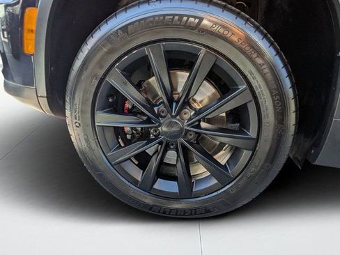 Used 2018 Volkswagen Tiguan Limited image 8