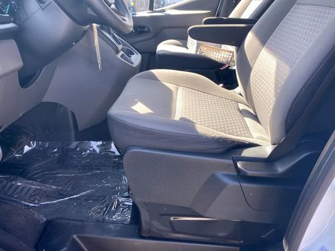 Used 2023 Ford Transit 350 XLT image 21