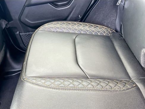 Used 2023 Jeep Wrangler Unlimited Sahara AWD/4WD image 29