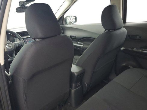 New 2024 Nissan Kicks S image 26