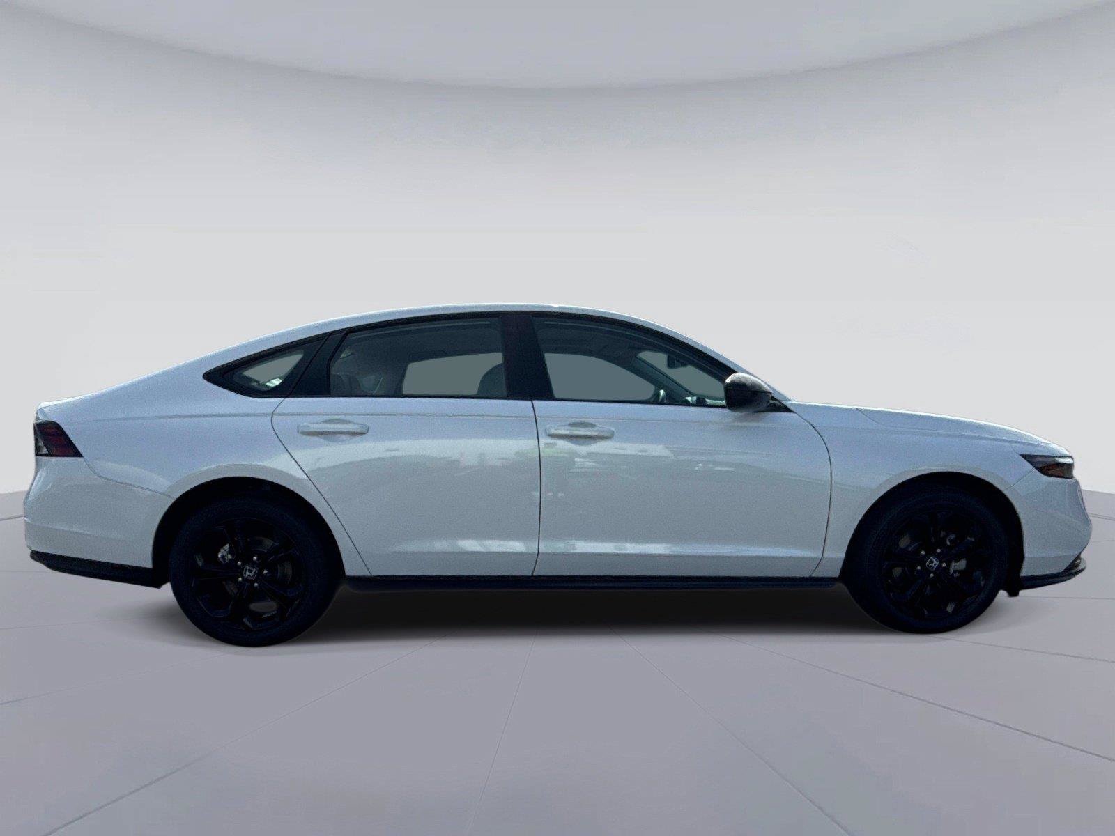 Certified 2025 Honda Accord SE image 2
