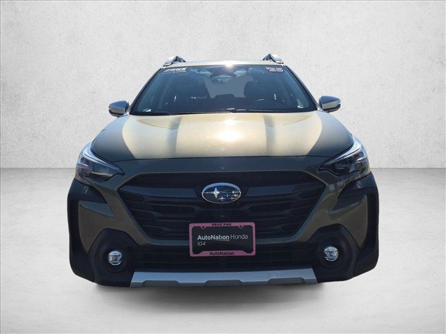 Used 2025 Subaru Outback Touring AWD/4WD image 2
