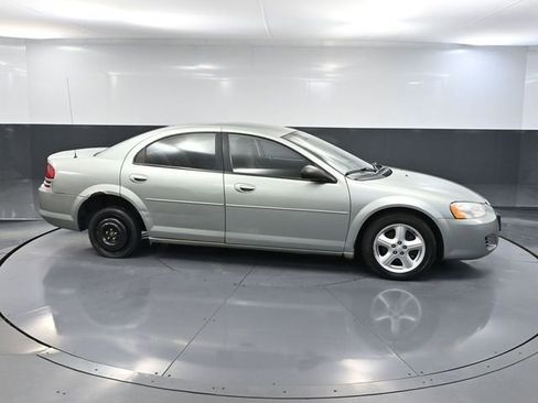 Used 2006 Dodge Stratus SXT image 3