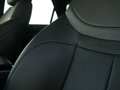 Used 2024 Land Rover Range Rover Sport Dynamic SE image 10