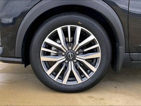 Used 2023 Nissan Kicks SV w/ Interior Electronics Package image 9