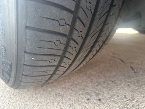 Used 2022 Tesla Model Y Performance image 13