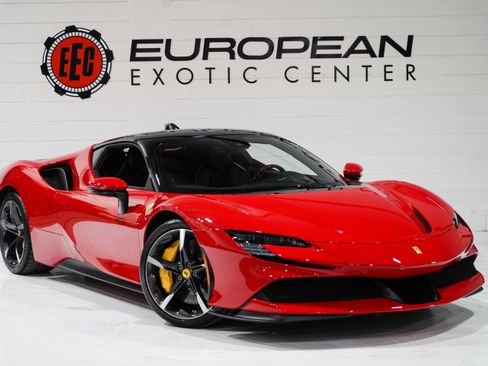Used 2022 Ferrari SF90 Stradale AWD/4WD image 1