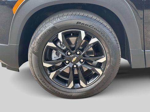 Used 2023 Chevrolet TrailBlazer LT AWD/4WD image 5