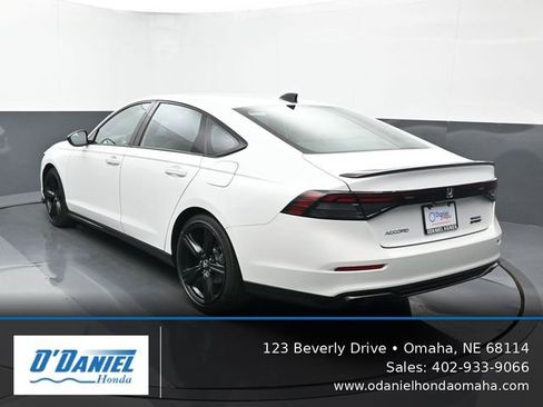Used 2023 Honda Accord Sport image 4