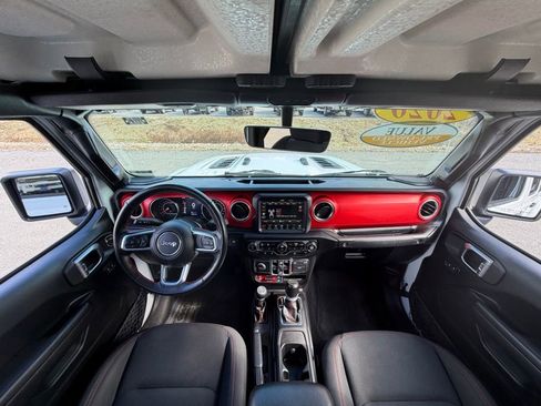 Used 2020 Jeep Gladiator Rubicon w/ Dual Top Group AWD/4WD image 14