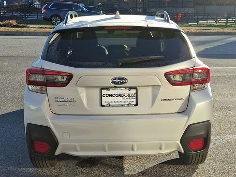 Used 2023 Subaru Crosstrek 2.0i Premium image 5