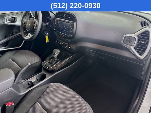 Used 2022 Kia Soul LX image 33