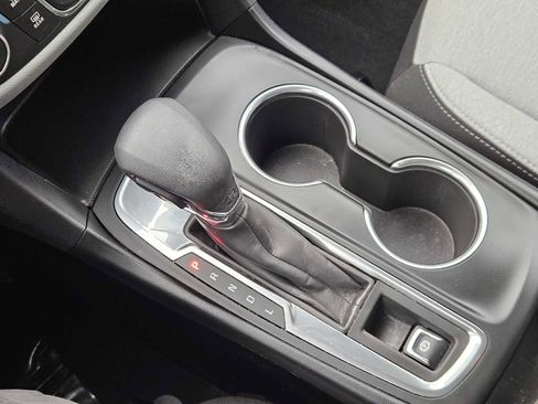 Used 2022 Chevrolet Equinox LS w/ LPO, Floor Liner Package image 19