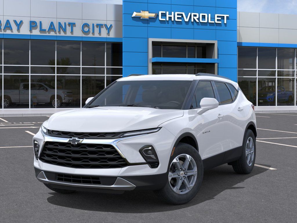 New 2026 Chevrolet Blazer LT w/ Convenience Package FWD image 6