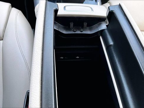 Used 2022 Mercedes-Benz GLB 250 image 26