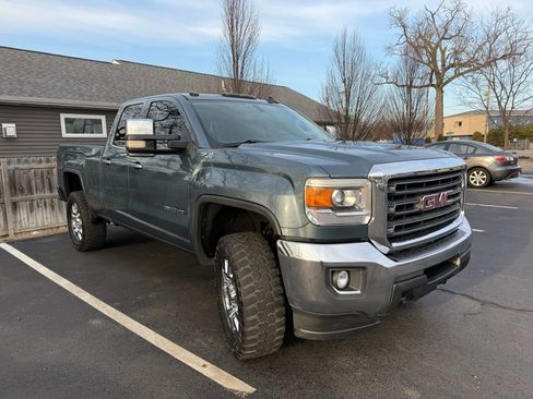 Used 2015 GMC Sierra 2500 SLE w/ SLE Preferred Package image 2