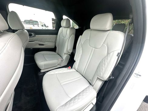 Used 2025 Kia Sorento SX Prestige image 25
