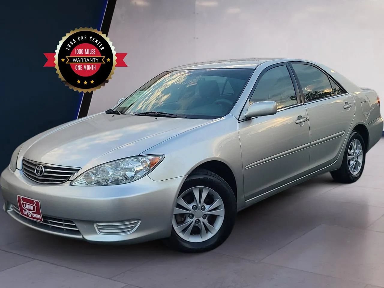 Used 2005 Toyota Camry XLE FWD image 1
