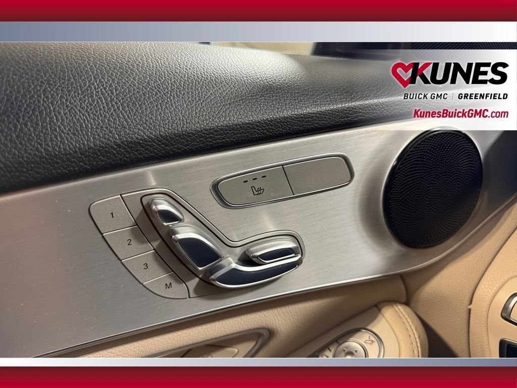 Used 2017 Mercedes-Benz C 300 4MATIC Sedan image 32