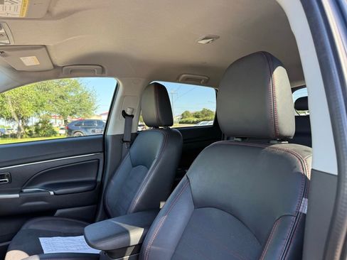 Used 2024 Mitsubishi Outlander Sport ES AWD/4WD image 9
