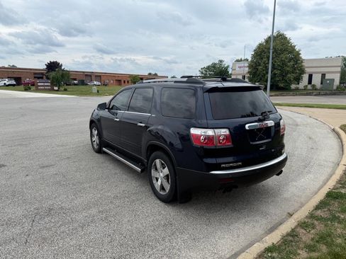 Used 2011 GMC Acadia SLT w/ LPO, 'HIT The Road' Package FWD image 3
