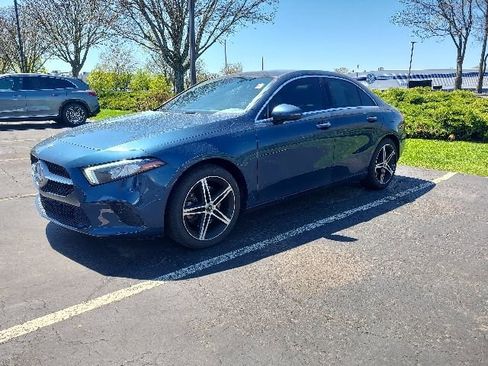 Certified 2019 Mercedes-Benz A 220 4MATIC image 2