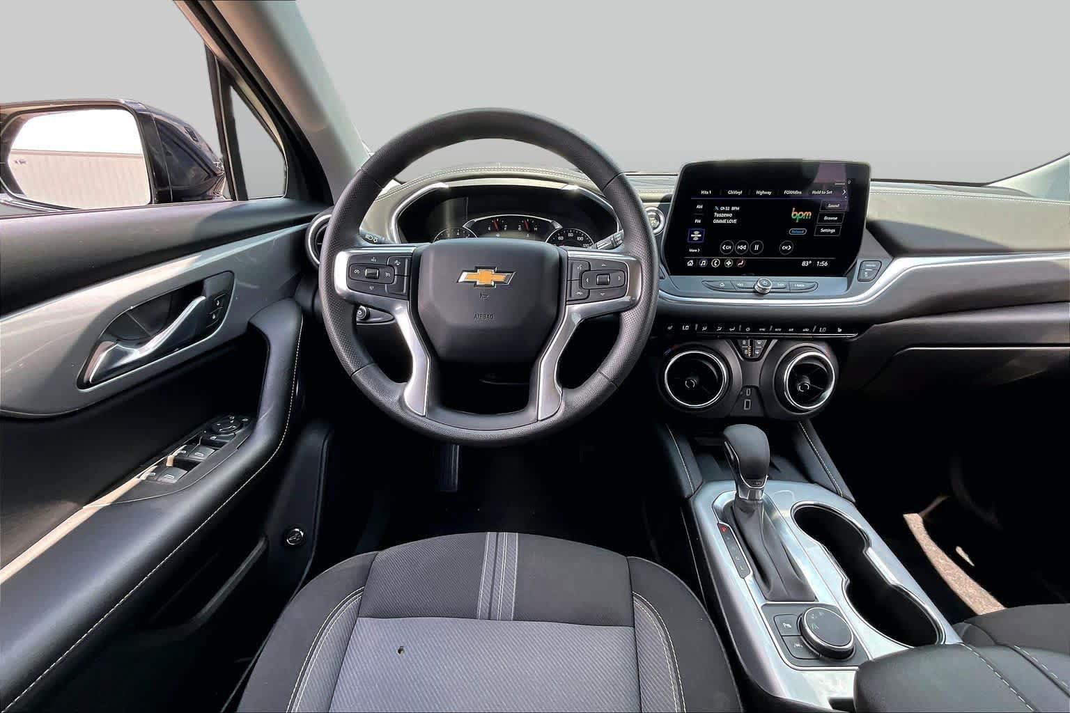 Certified 2024 Chevrolet Blazer LT w/ Convenience Package FWD image 6