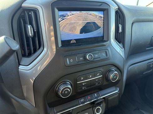 Used 2019 Chevrolet Silverado 1500 Custom w/ Custom Convenience Package image 18