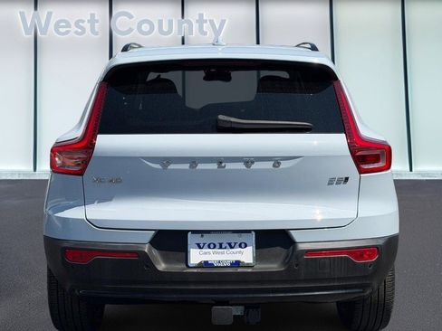 Certified 2025 Volvo XC40 B5 Ultra AWD/4WD image 6