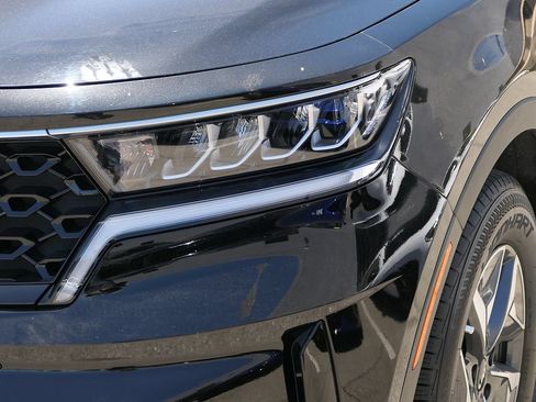 Used 2023 Kia Sorento EX FWD image 8