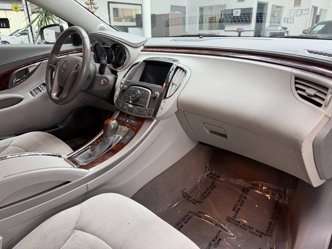 Used 2013 Buick LaCrosse FWD image 18