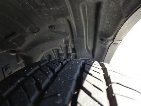 Used 2023 Subaru Crosstrek 2.0i Premium image 4