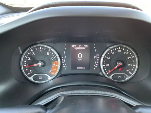 Used 2019 Jeep Renegade Latitude w/ Trailer Tow Group image 18