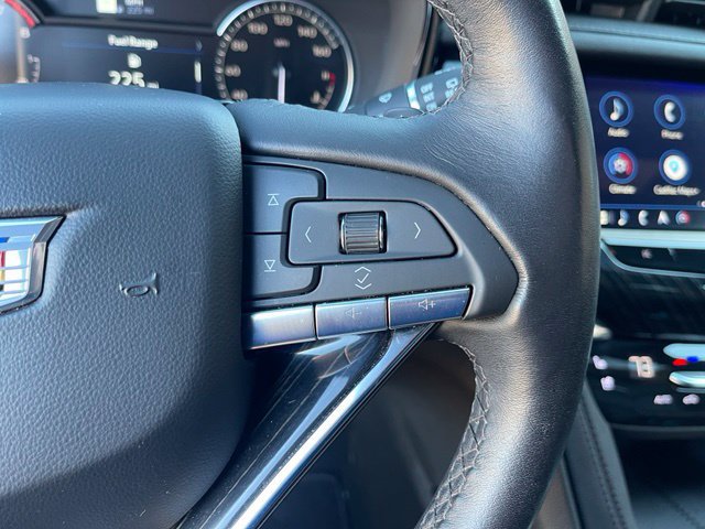 Used 2025 Cadillac XT6 Premium Luxury AWD/4WD image 16