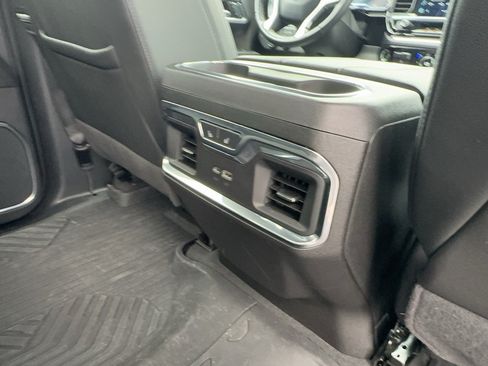 Certified 2024 Chevrolet Silverado 1500 LTZ AWD/4WD image 11