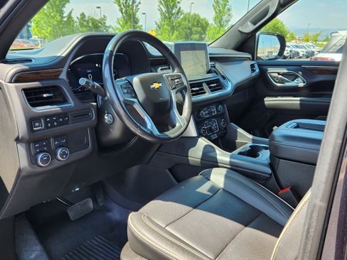Used 2022 Chevrolet Tahoe Premier AWD/4WD image 7