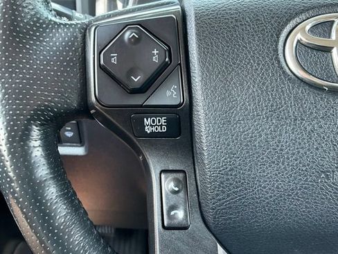 Used 2023 Toyota 4Runner TRD Off-Road Premium w/ Moonroof Package AWD/4WD image 31