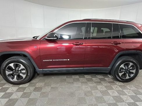 Used 2023 Jeep Grand Cherokee 4WD 4xe image 6