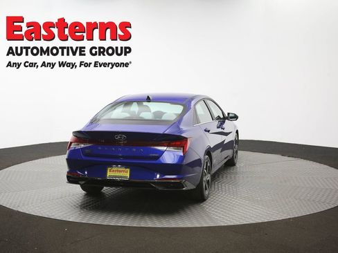 Used 2023 Hyundai Elantra Limited w/ Preferred Accessory Package FWD image 41