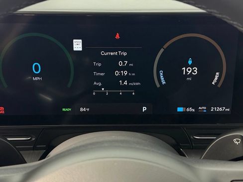 Used 2024 Hyundai Kona SEL FWD image 15