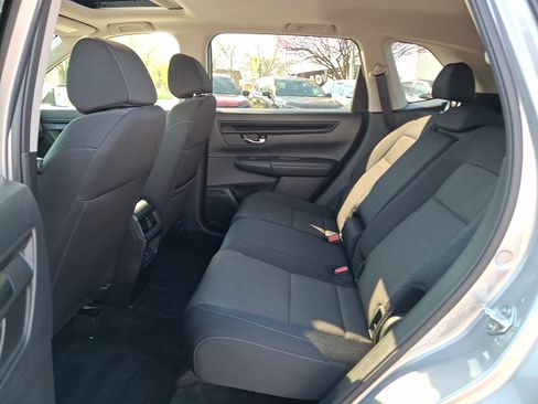Used 2025 Honda CR-V EX image 10