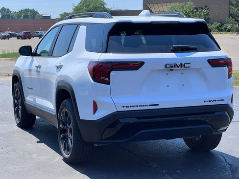New 2027 GMC Terrain Elevation w/ Elevation Premium Package AWD/4WD image 8